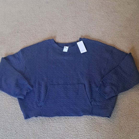 ALL IN MOTION Tops - Womens NWT All in Motion Top. XL